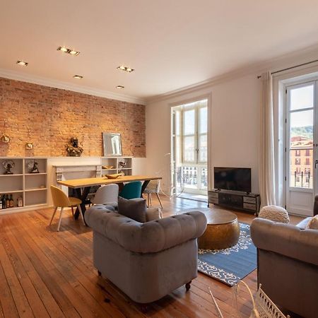 Confort y Diseño con Vistas al Casco Viejo Bilbao Exterior foto