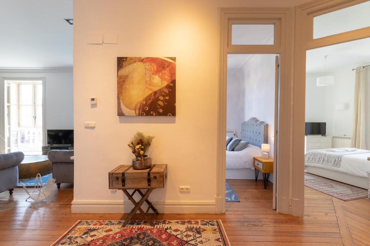 Confort y Diseño con Vistas al Casco Viejo Bilbao Exterior foto